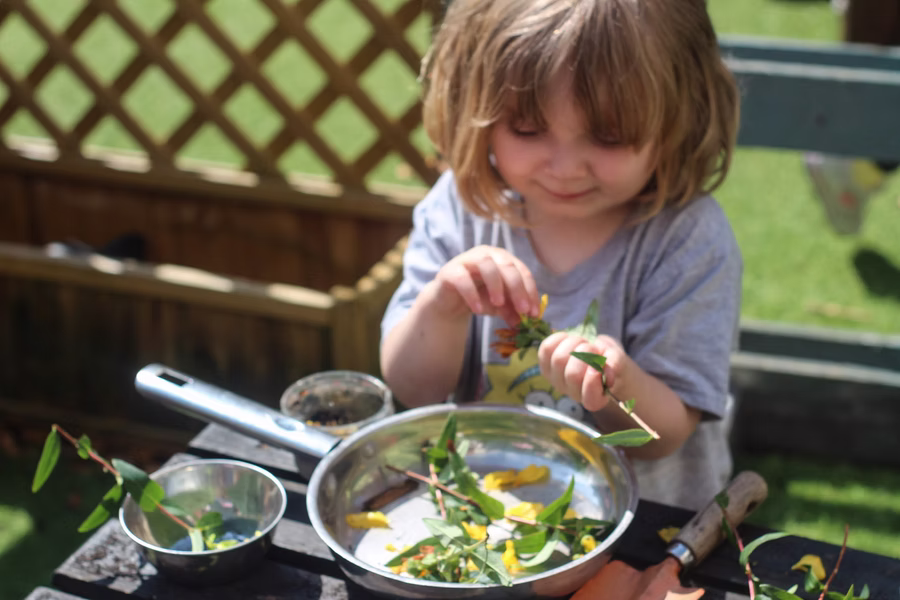 Life at Handprints Nurseries