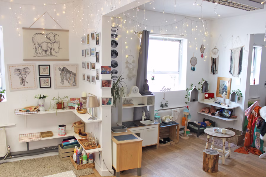 Life at Handprints Nurseries